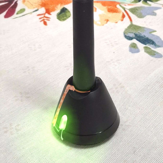 Mockup of the pen holder circuit switched on. The LED would be placed near the bottom since placing it any higher may effect how stable the holder can keep the pen. As is, its already pretty flimsy, so I'd imagine the pen tap would also have to be doubled up