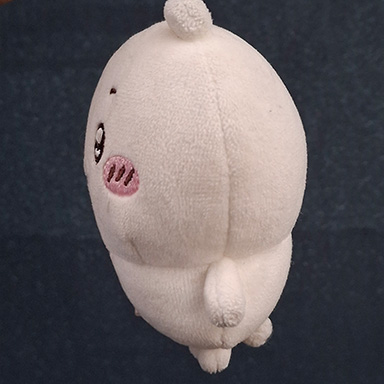 This plush (and the character) is made up of a lot of rounded shapes. I thought this would be an interesting thing to model since it's not too basic and not too complicated either.